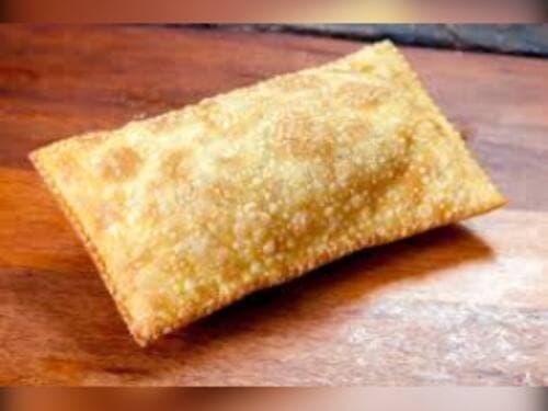 Pastel de Calabresa